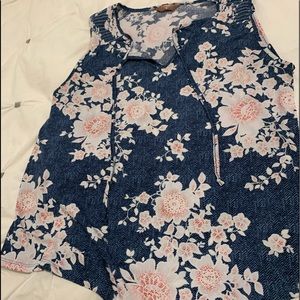 Sleeveless top, summer fun